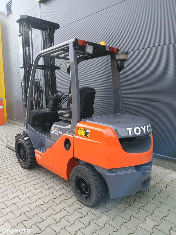 Toyota 02-8FDF30 - 5