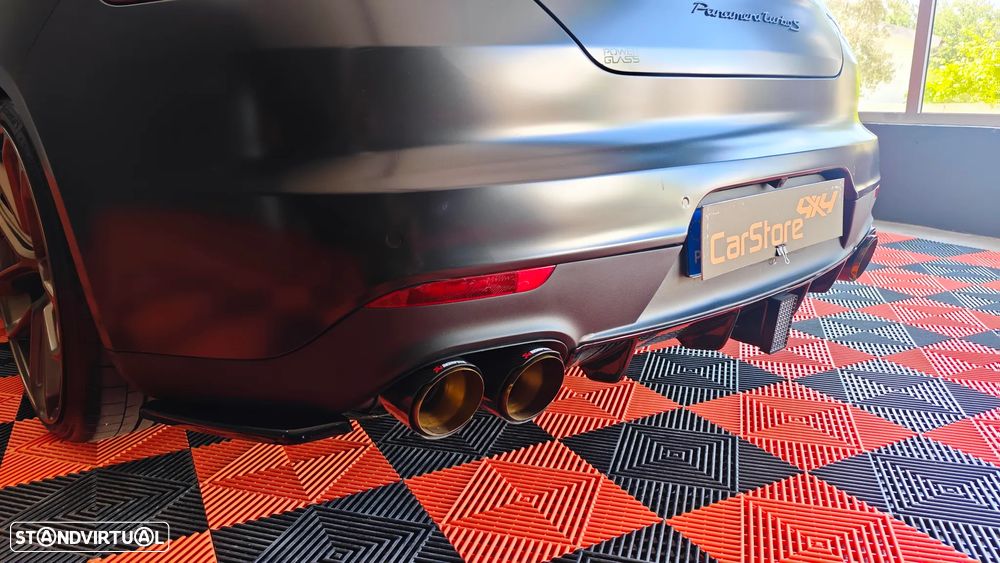 Porsche Panamera Turbo S PDK - 36