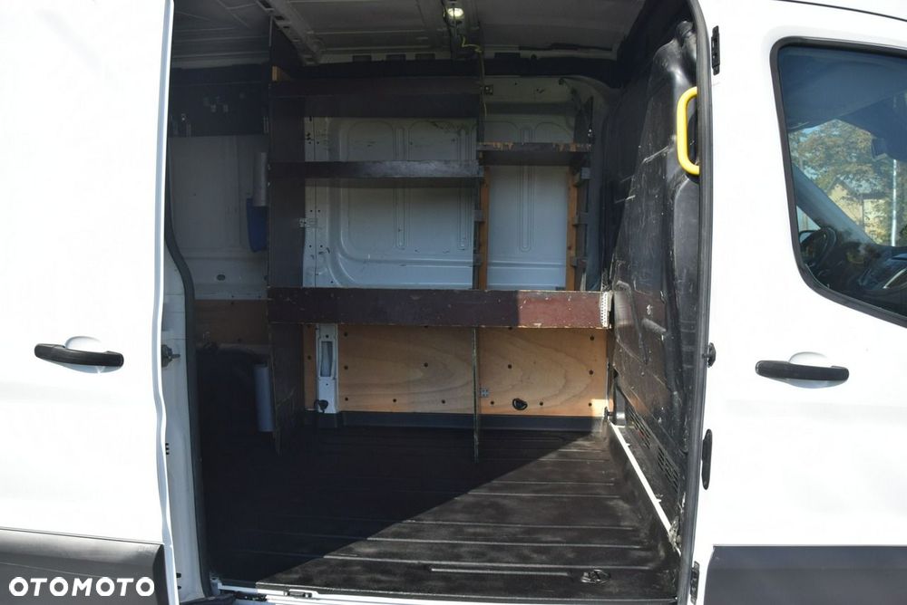 Ford Transit - 28