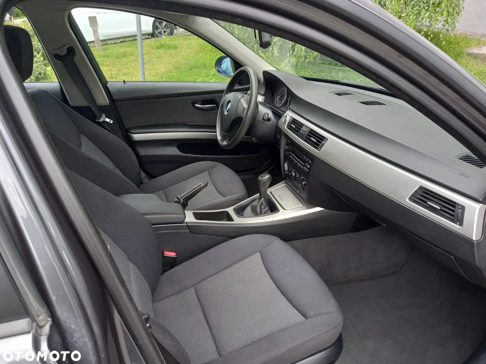 BMW Seria 3 318i - 18