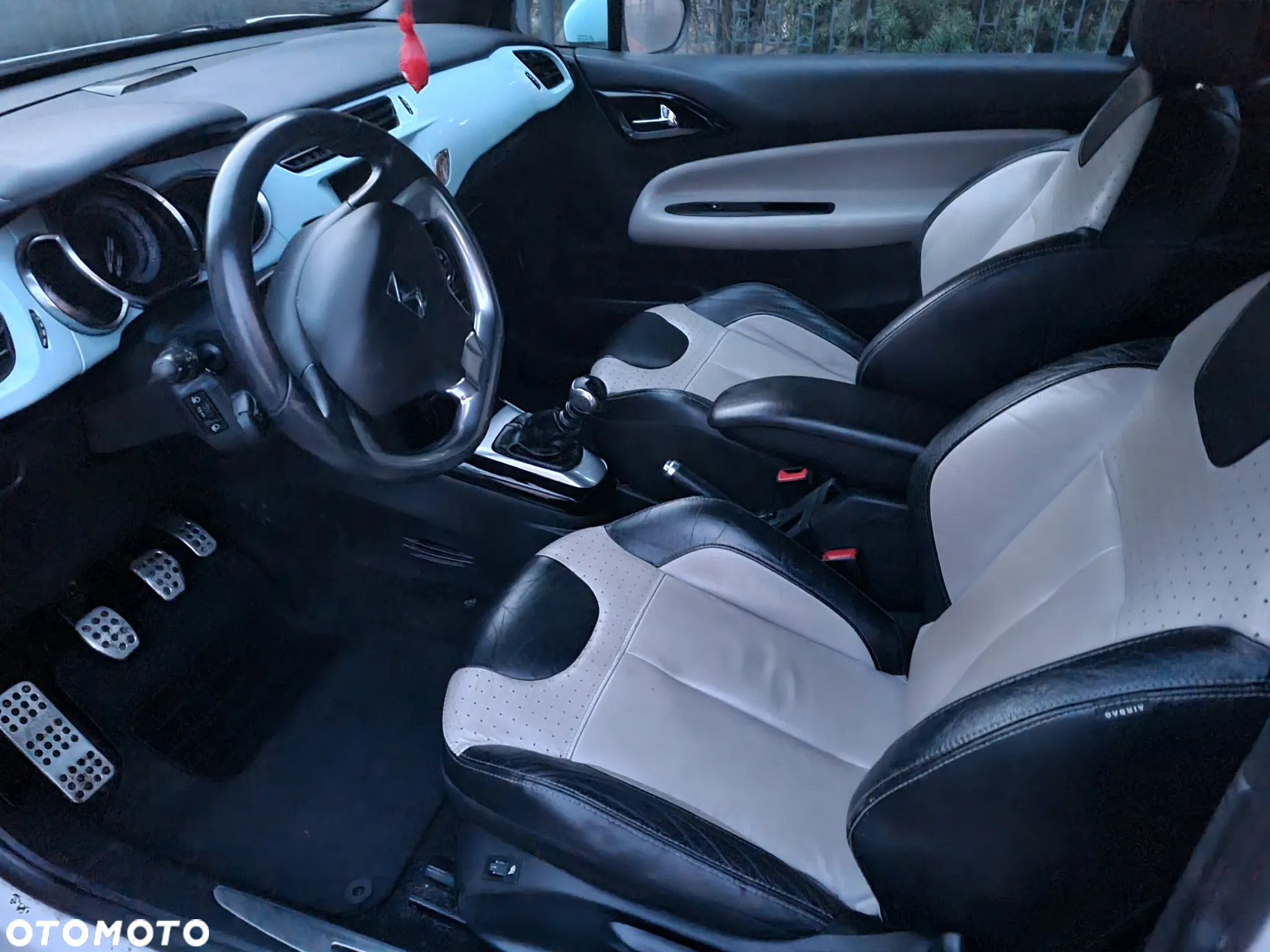 Citroën DS3 1.6 THP SportChic - 13