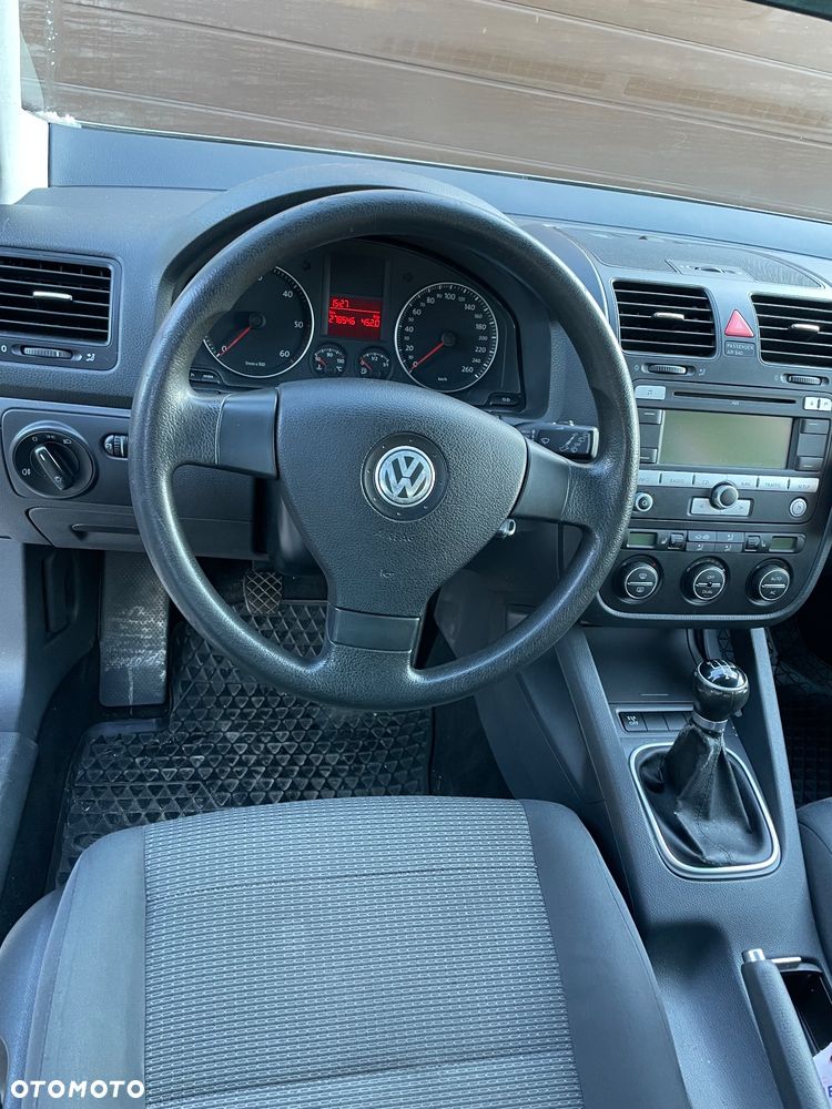Volkswagen Golf - 12