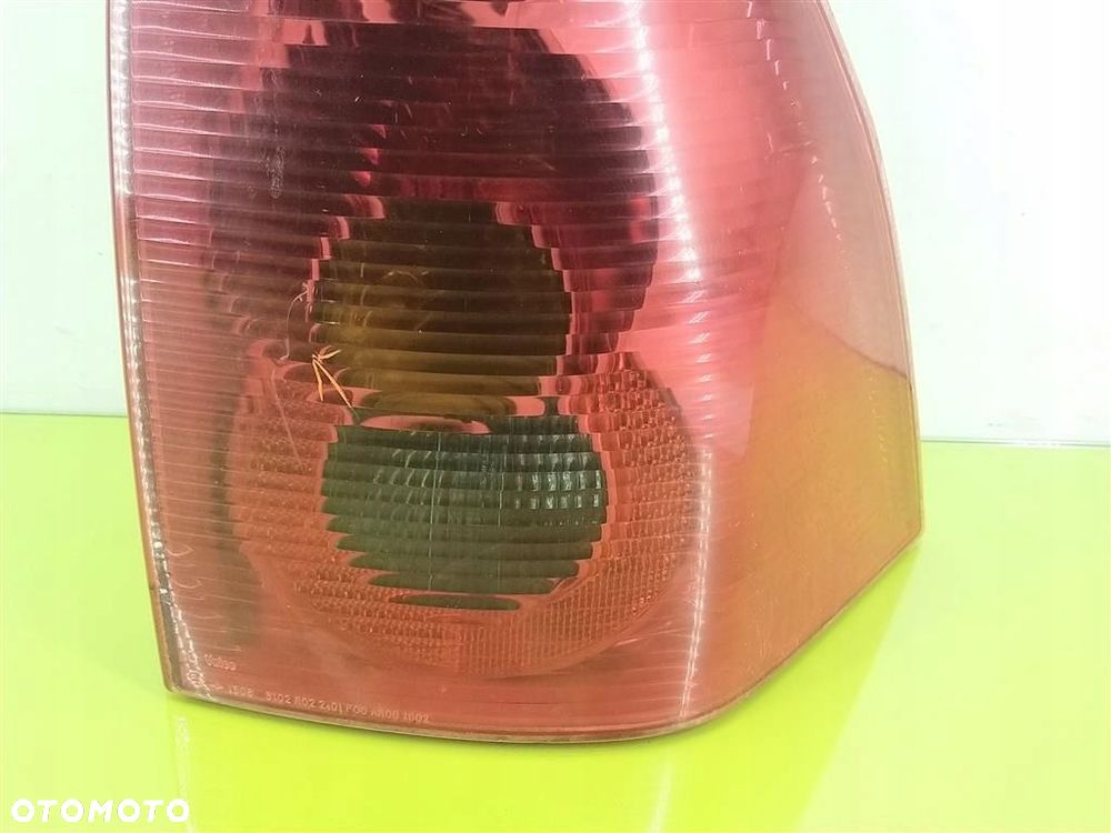 Lampa prawa tylna tył Peugeot 307  I 2001-2008 VALEO 5 DRZWI - 7