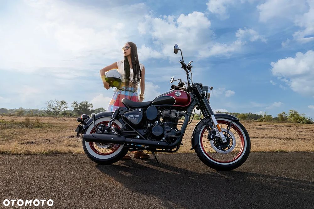 Royal Enfield Classic - 2