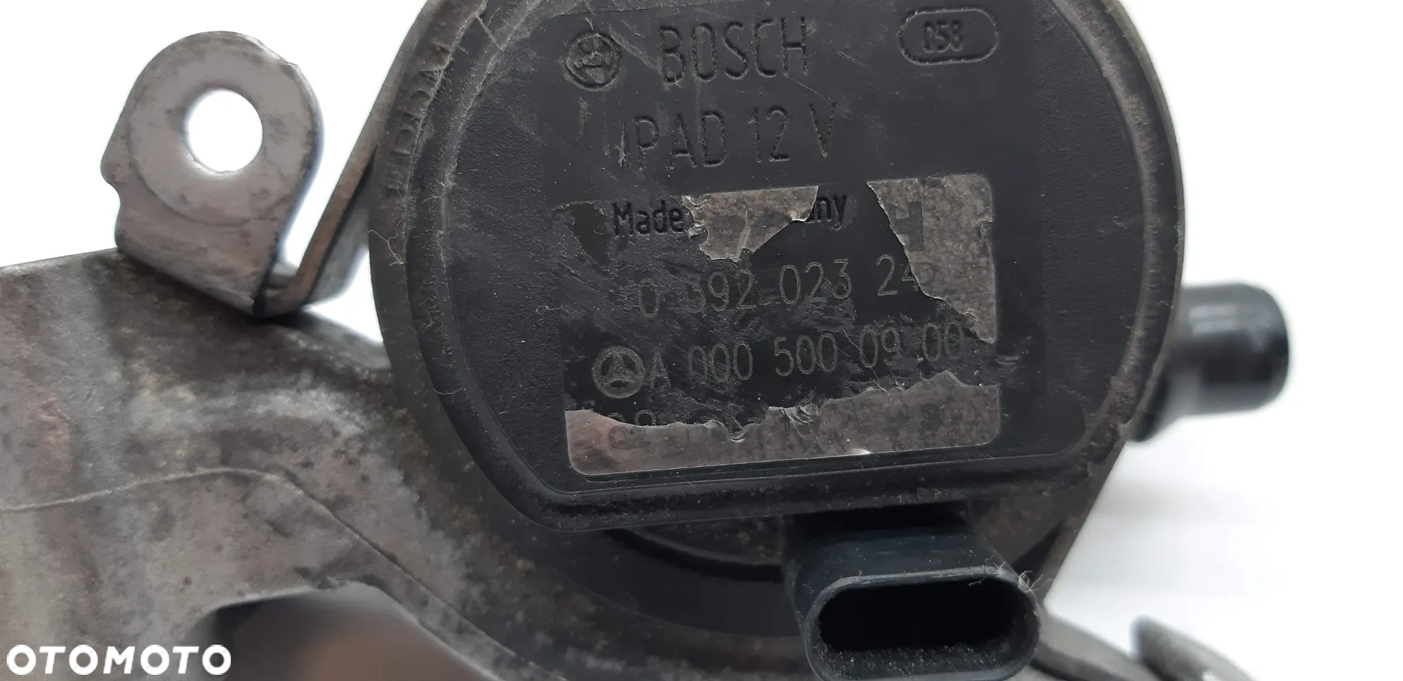 Pompa wody A0005000900 Mercedes W213 2017r 2.0d kombi - 4