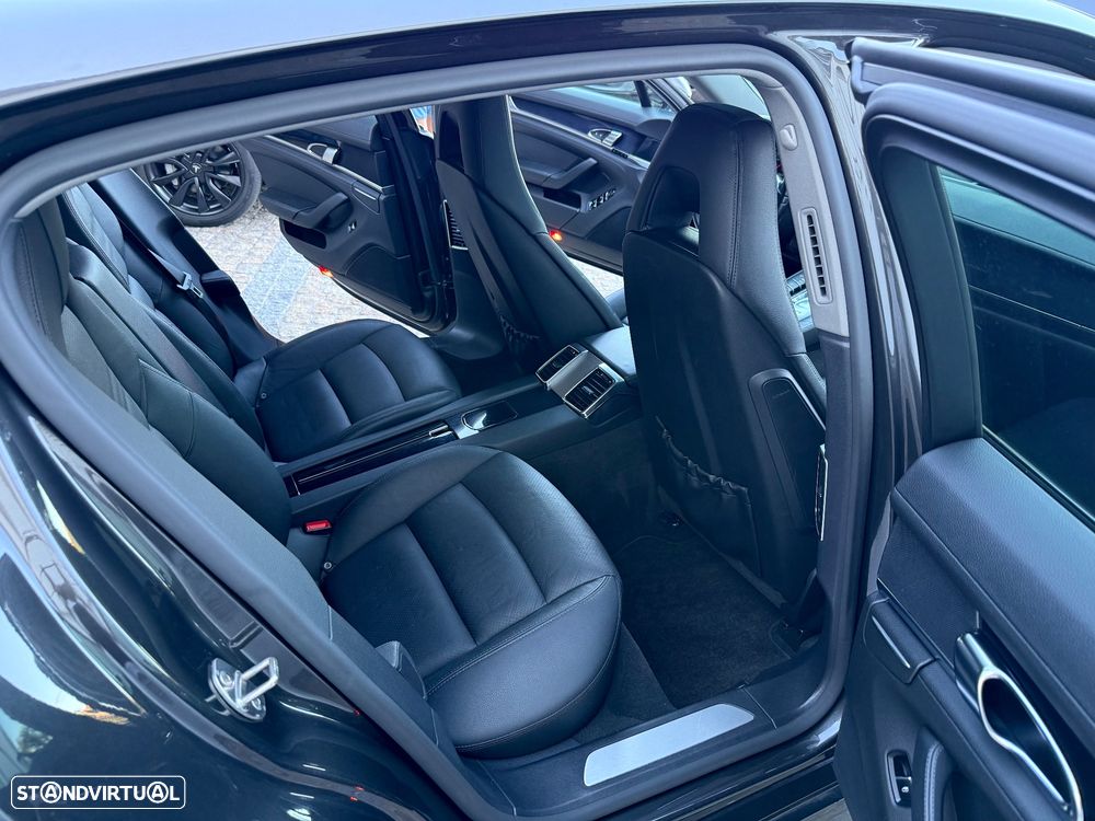 Porsche Panamera Platinum Edition - 44