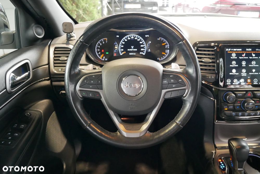 Jeep Grand Cherokee - 20