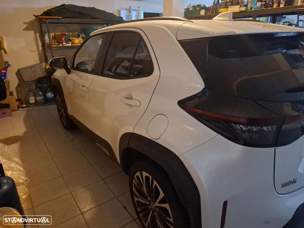 Toyota Yaris Cross 1.5 HDF Luxury - 15