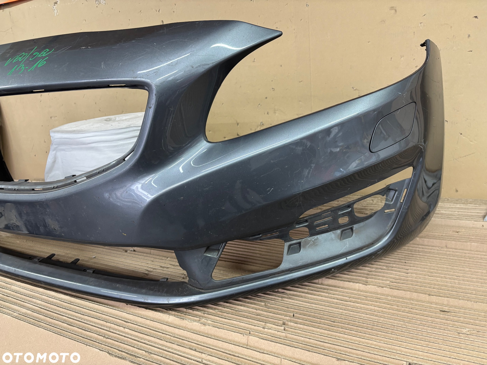 Volvo V60 S60 lift 10-13 zderzak przedni - 2