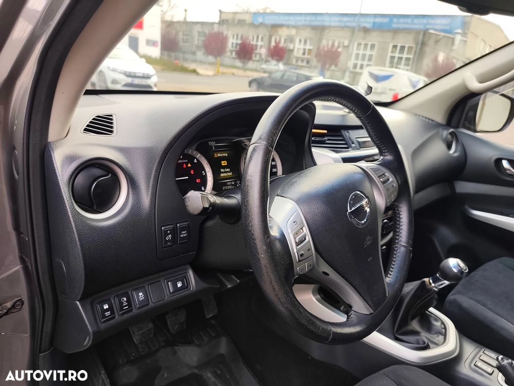 Nissan Navara 2.3 dCi Bi Turbo Double Cab N-Connecta - 22