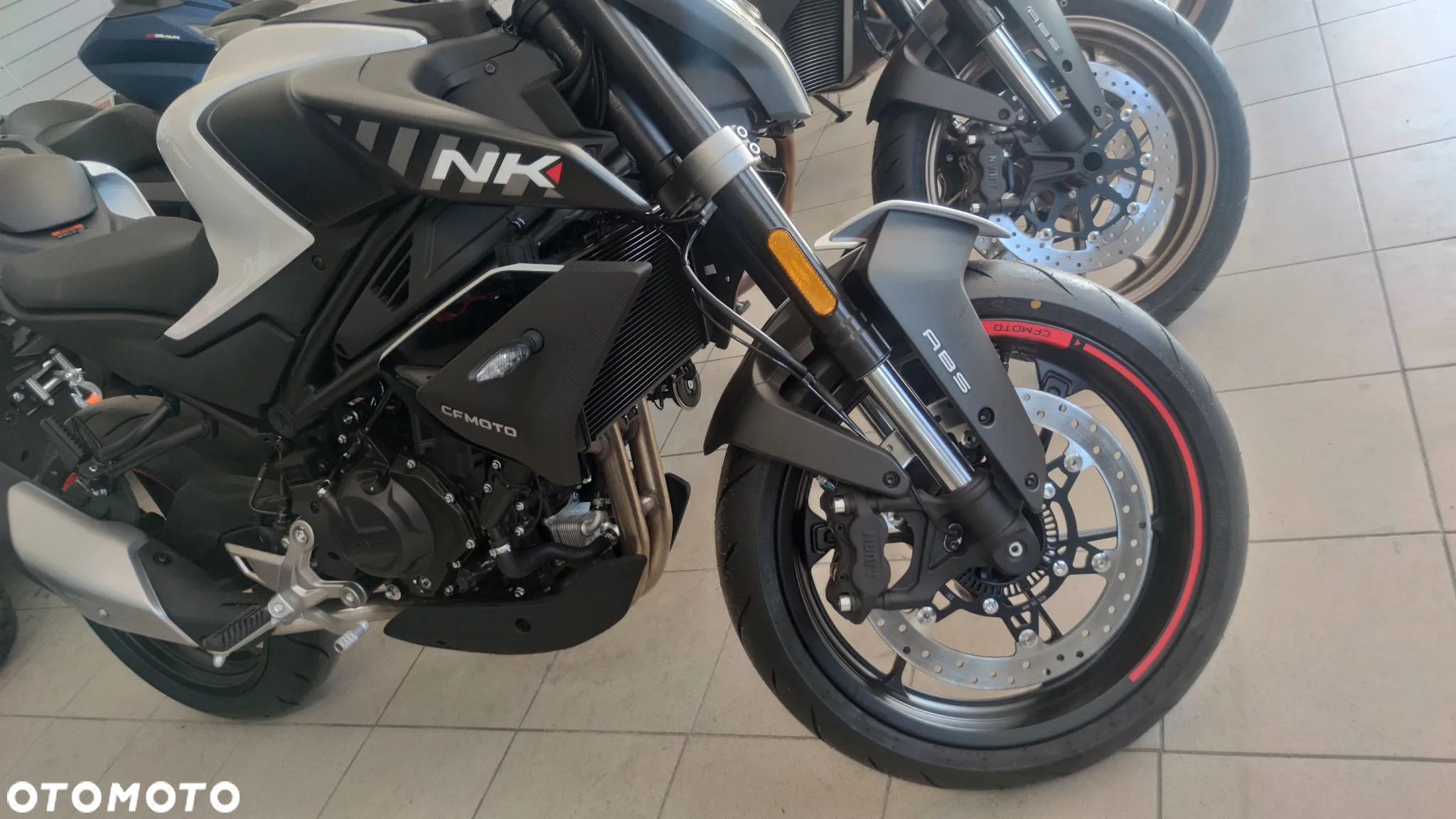 CFMoto NK - 17