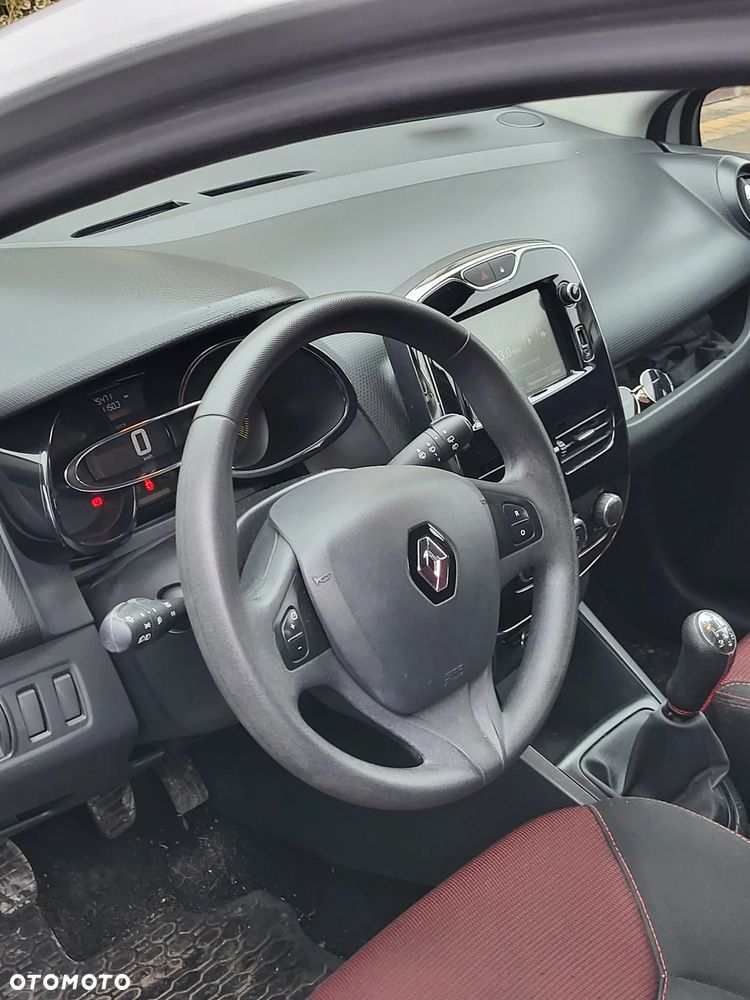 Renault Clio 1.2 16V 75 GPS - 6