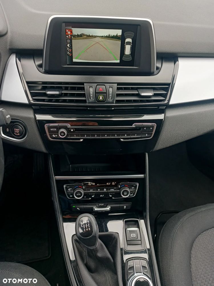 BMW Seria 2 218d GT M Sport - 35