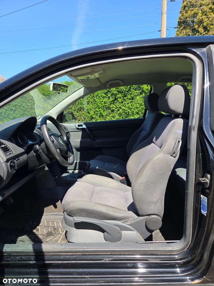 Volkswagen Polo 1.4 FSI Comfortline - 12
