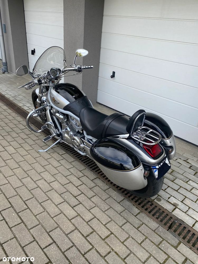 Harley-Davidson V-Rod Street Rod - 3