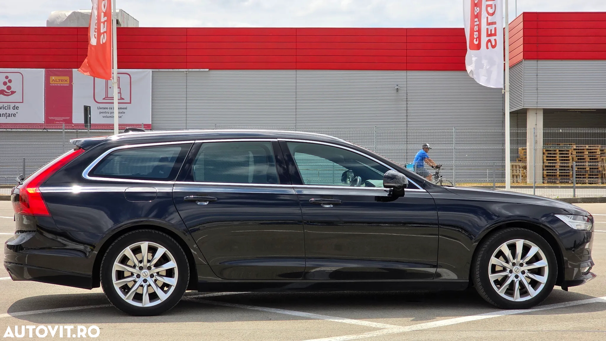 Volvo V90 D4 Geartronic Momentum Pro - 14