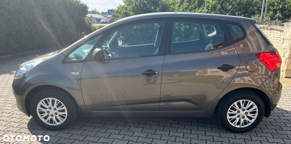 Kia Venga - 2