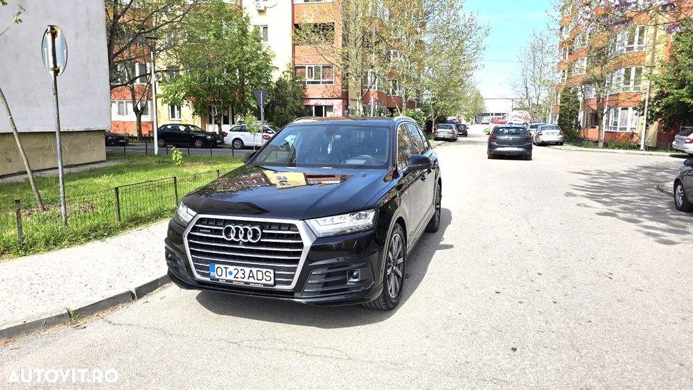 Audi Q7 - 1