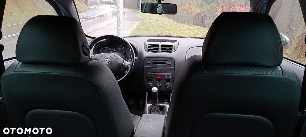 Alfa Romeo 147 1.6 Twin Spark Black Line - 12