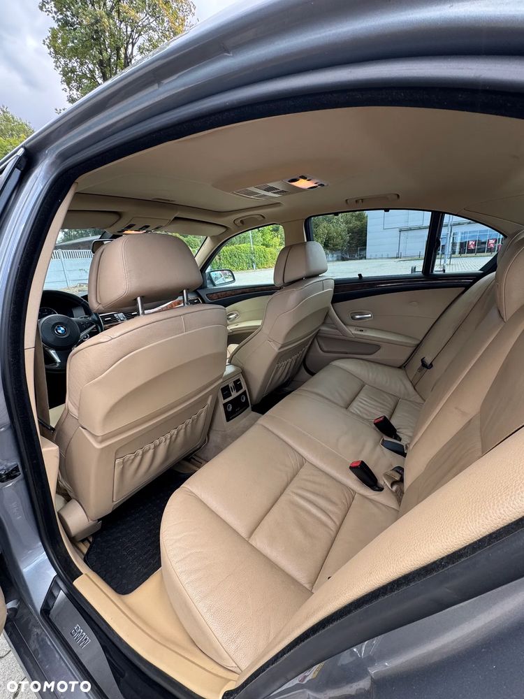BMW Seria 5 - 11