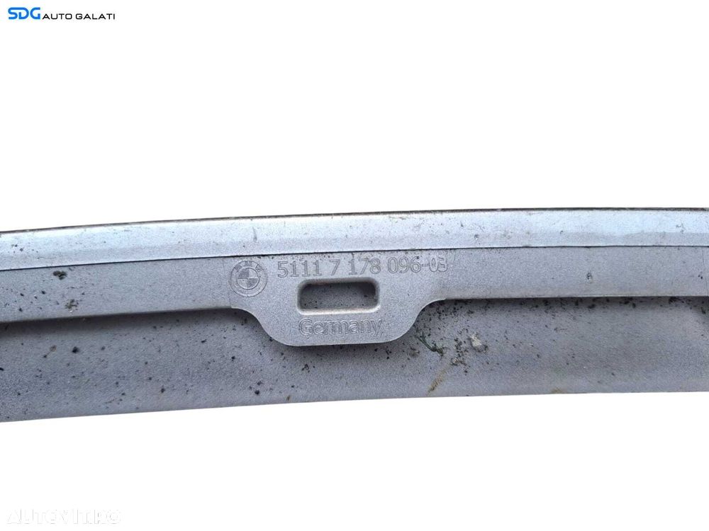 Grila Spoiler Bara Fata Inferioara Centrala BMW Seria 5 E60 E61 LCI FL Facelift 2007 - 2010 Cod 7178096 51117178096 [V0507] - 2