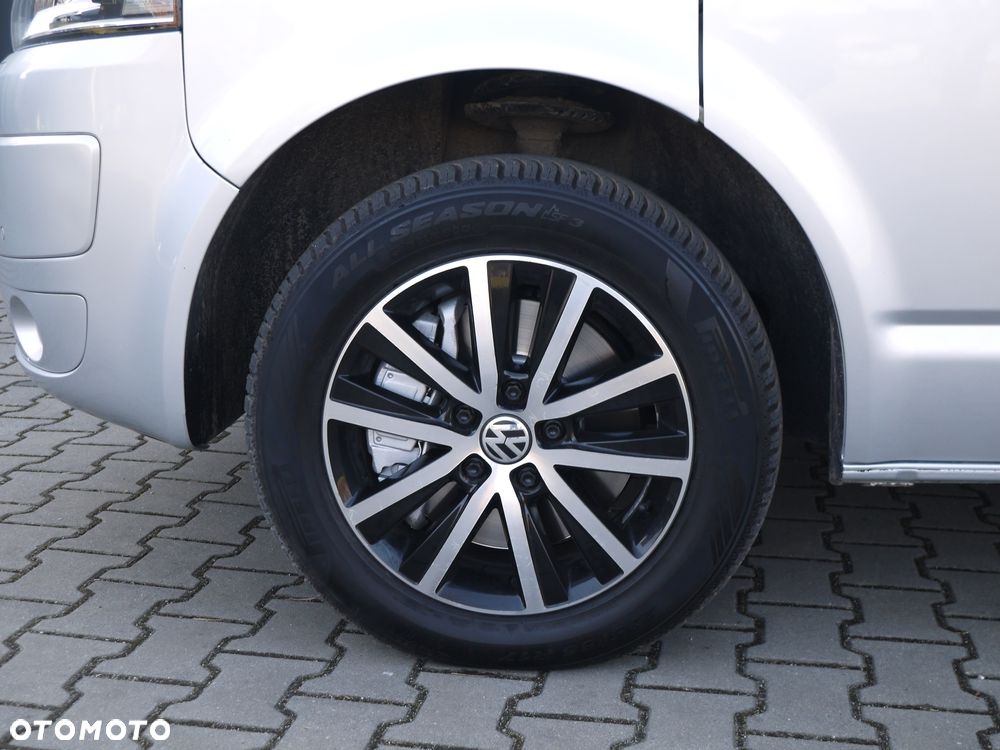 Volkswagen Caravelle - 6