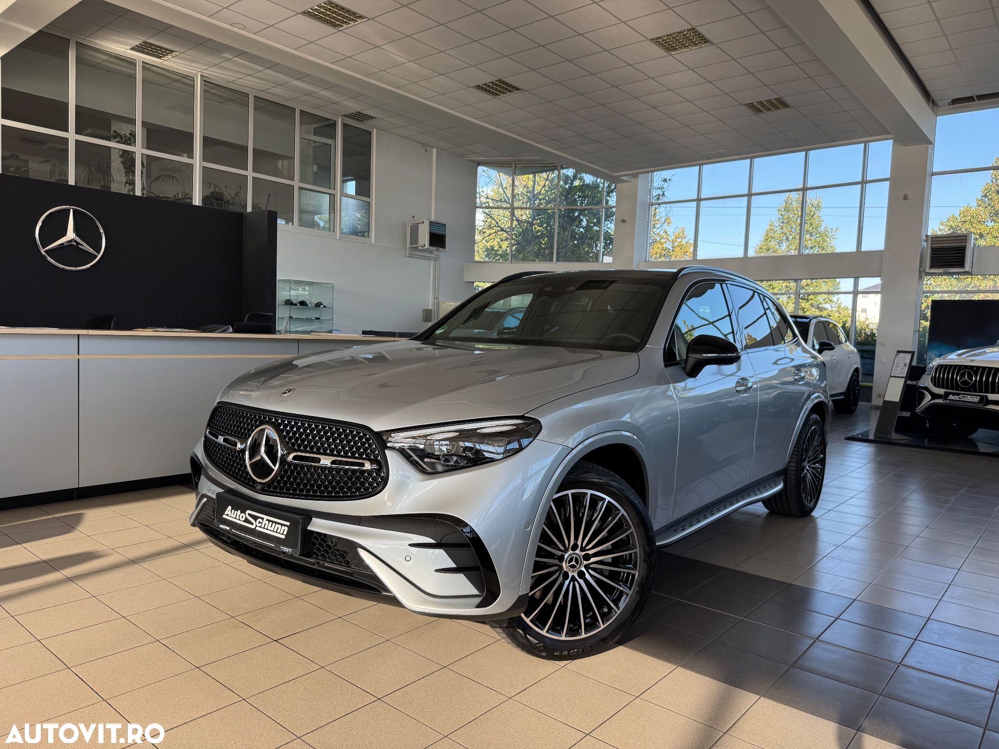 Mercedes-Benz GLC 200 4Matic 9G-TRONIC AMG Line Advanced - 1