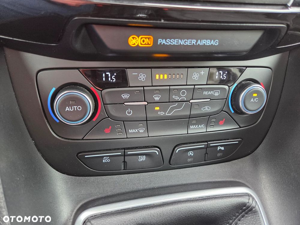 Ford Tourneo Connect 1.0 EcoBoost Start-Stop Titanium - 16