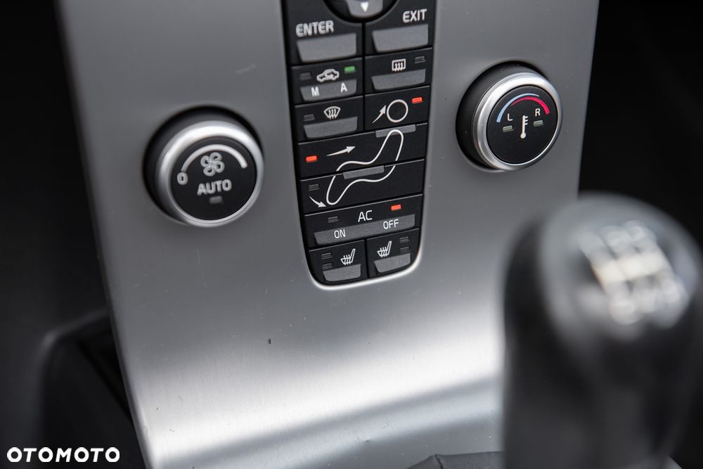 Volvo C70 2.4i Momentum - 18
