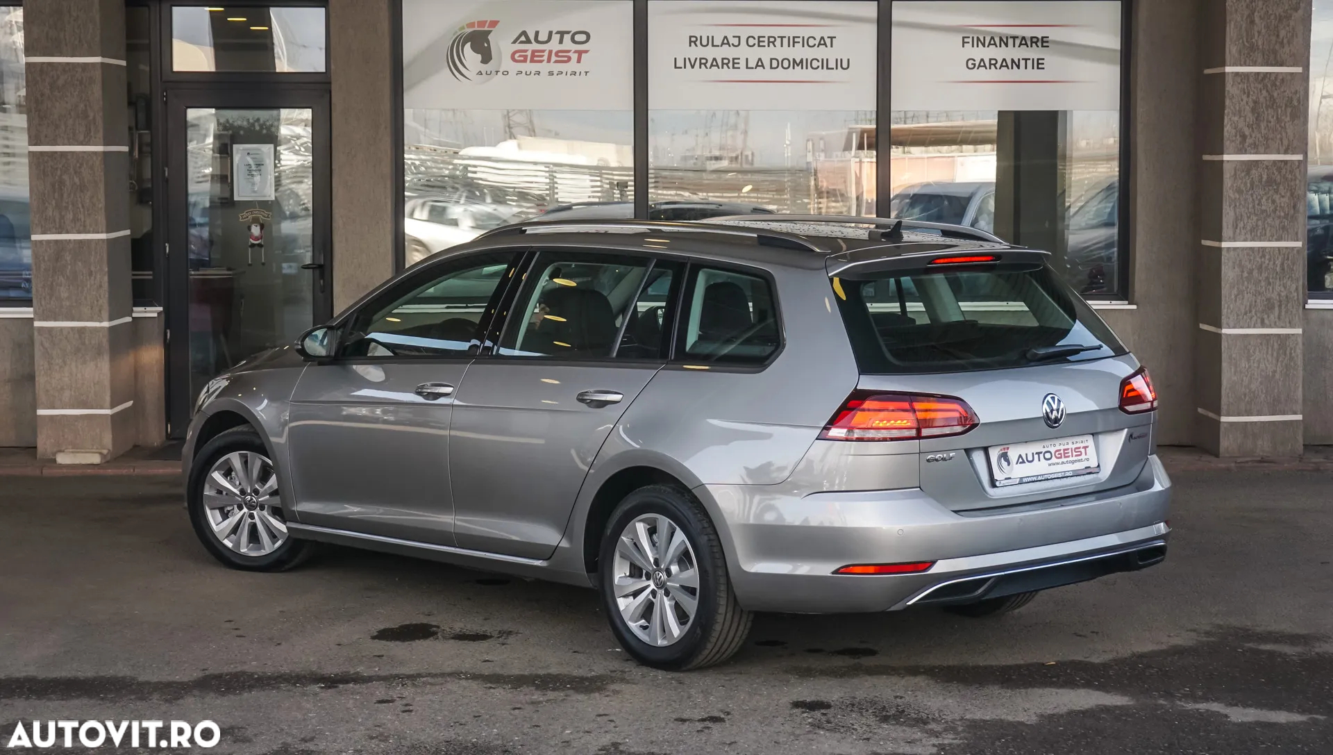 Volkswagen Golf 1.6 TDI DSG Comfortline - 7