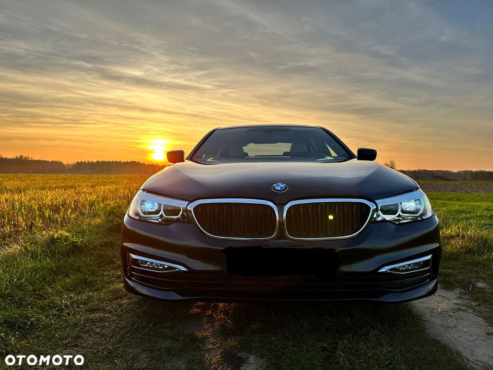 BMW Seria 5 530i xDrive Luxury Line - 3