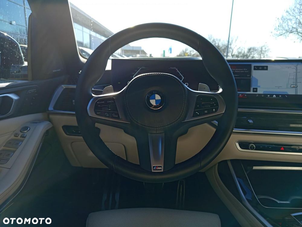 BMW X7 - 12