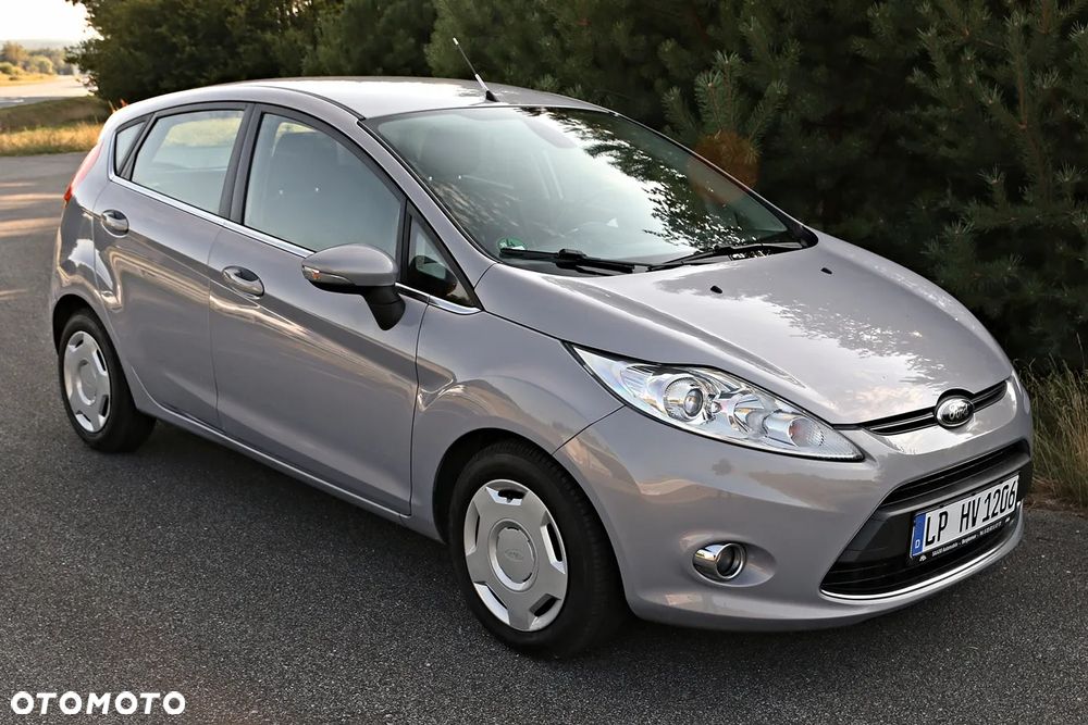 Ford Fiesta 1.6 TDCi Champions Edition - 19