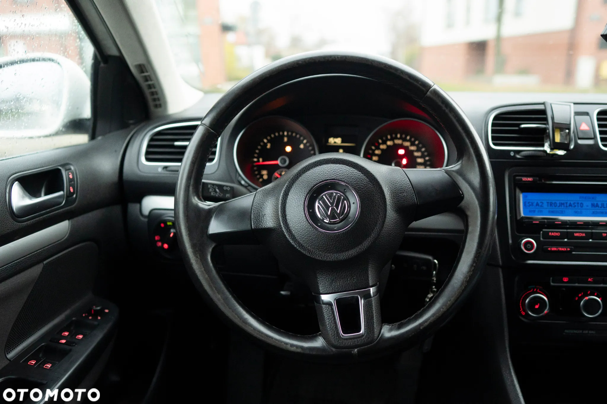 Volkswagen Golf VI 1.6 TDI Trendline - 35