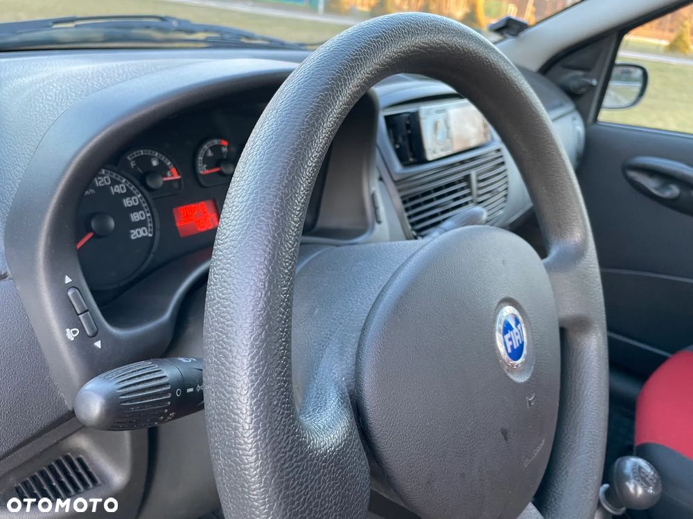 Fiat Punto 1.2 8V Active - 15