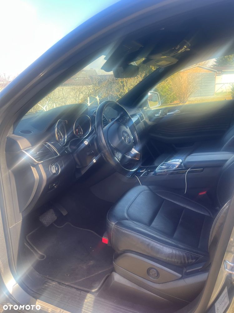 Mercedes-Benz GLE - 14