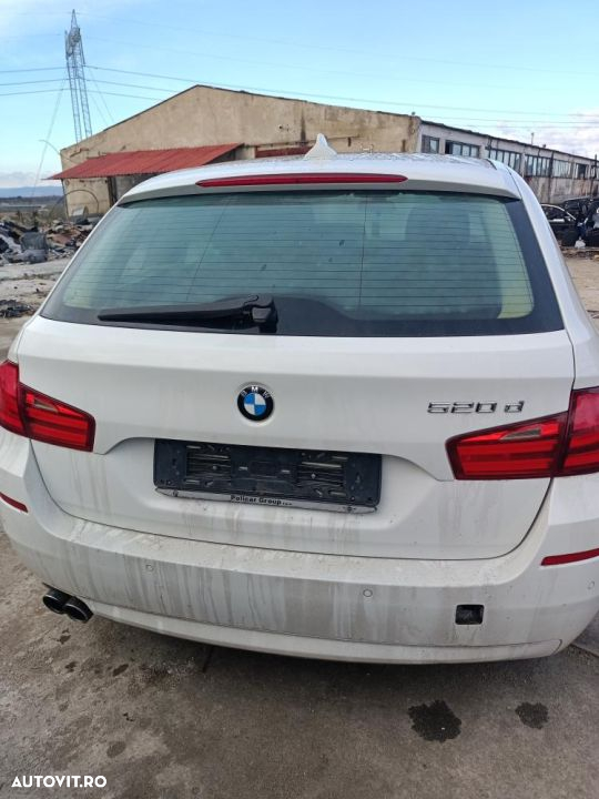 Dezmembrez BMW f11 184cp manual - 6