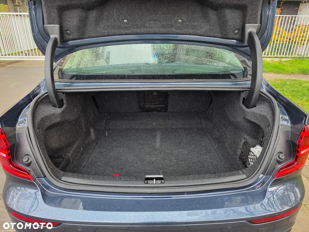 Volvo S60 T6 AWD Momentum Pro - 26