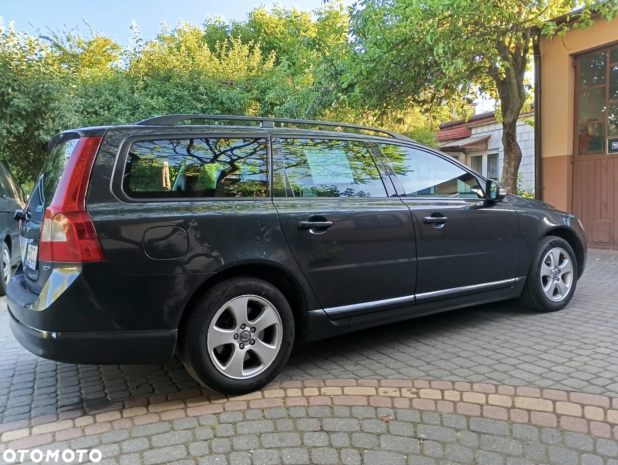 Volvo V70 2.0 Momentum - 2