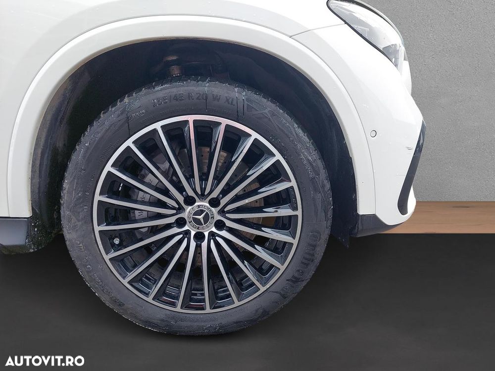 Mercedes-Benz GLC Coupe 300 e 4Matic 9G-TRONIC AMG Line Advanced - 15