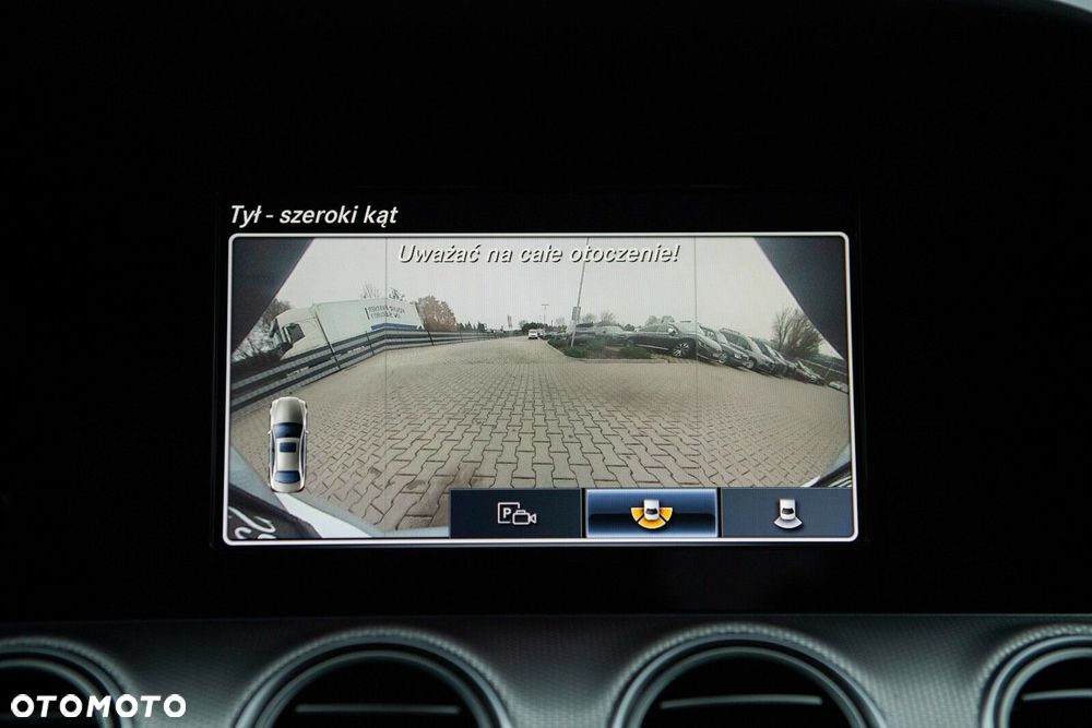 Mercedes-Benz Klasa E 220 d 9G-TRONIC - 35