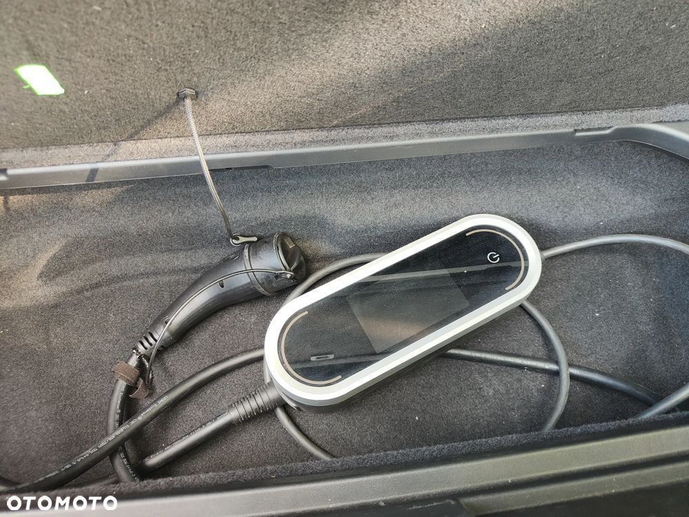 Porsche Taycan Performance Plus - 35