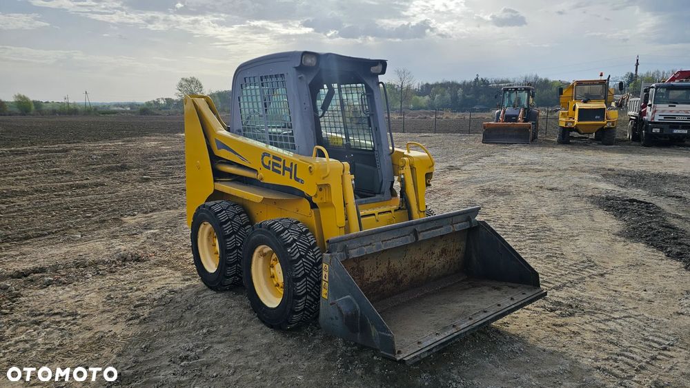 Gehl 4640 MINIŁADOWARKA widły - 2