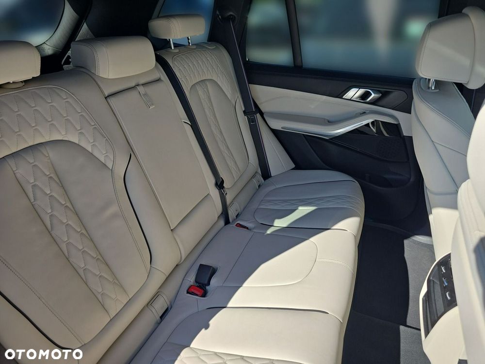 BMW X5 xDrive30d mHEV - 11