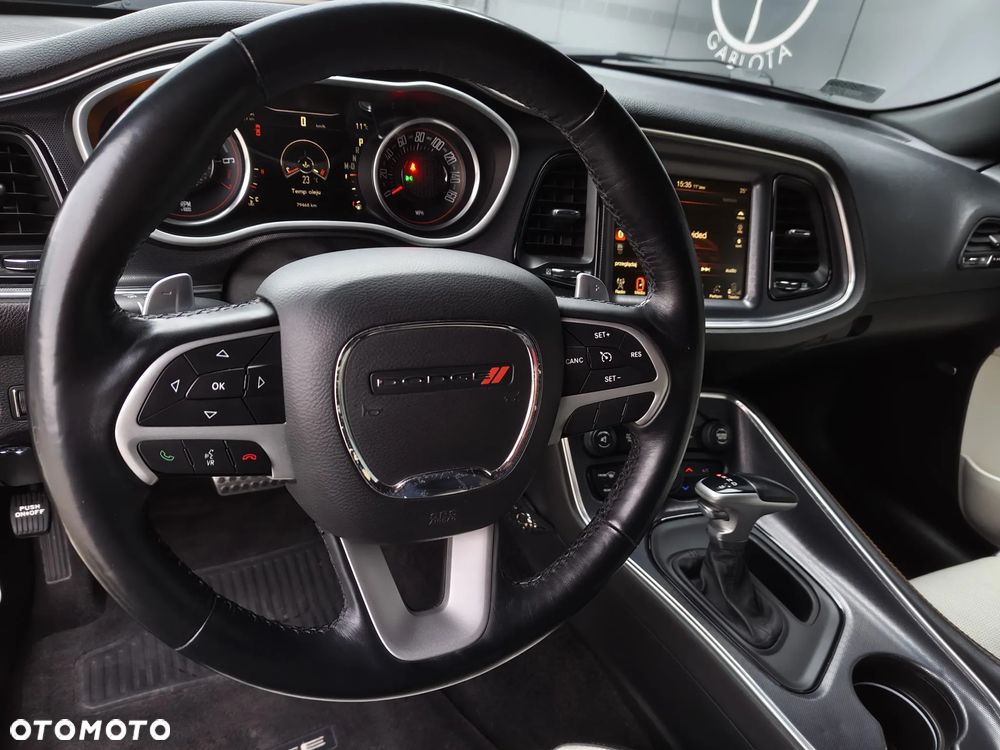 Dodge Challenger Automatik SXT Plus - 11