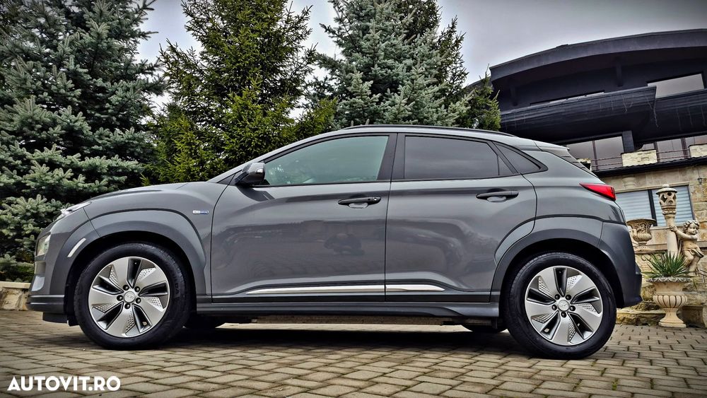 Hyundai KONA EV Premium - 25