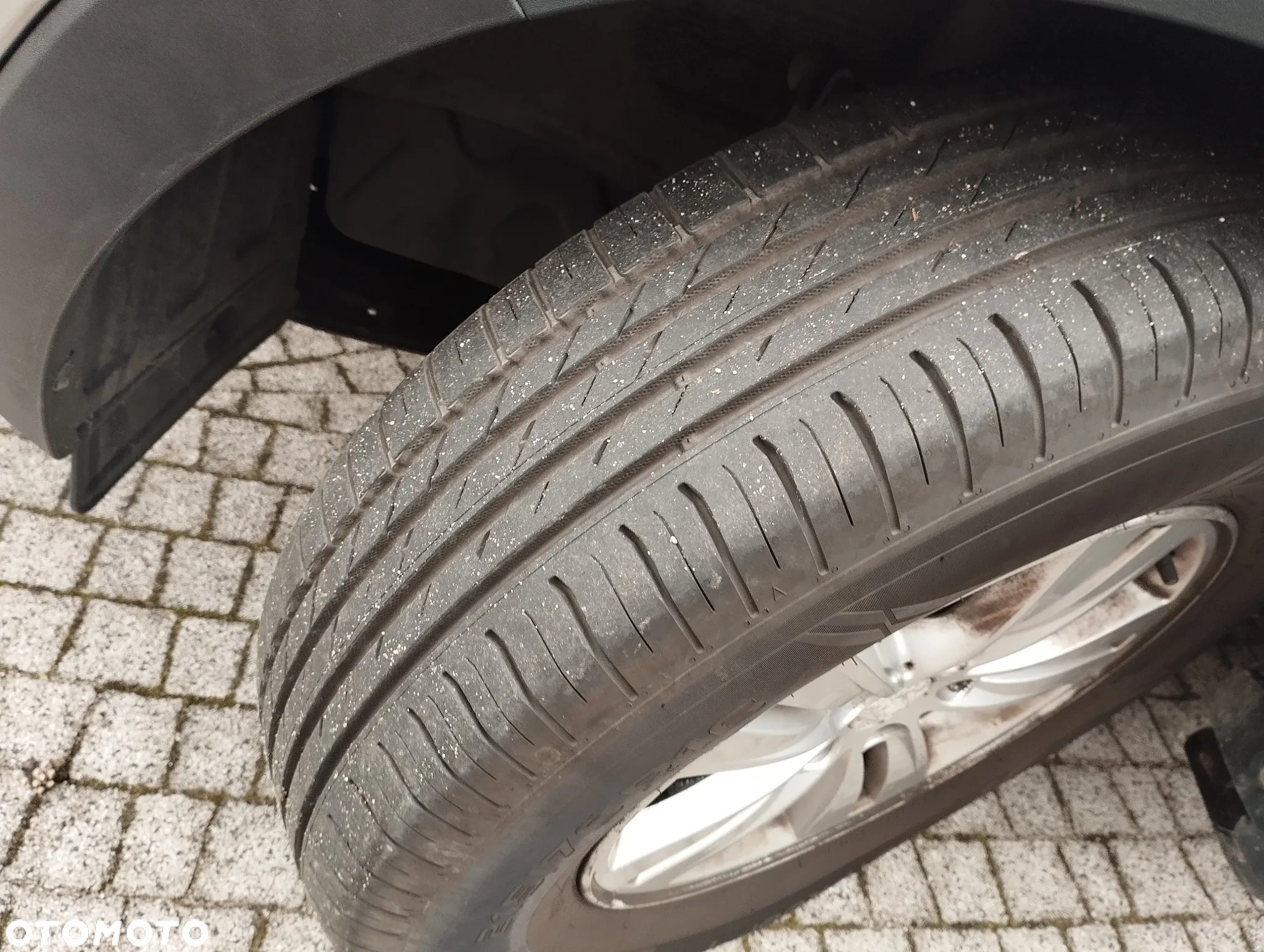 Kia Sportage 2.0 S - 16