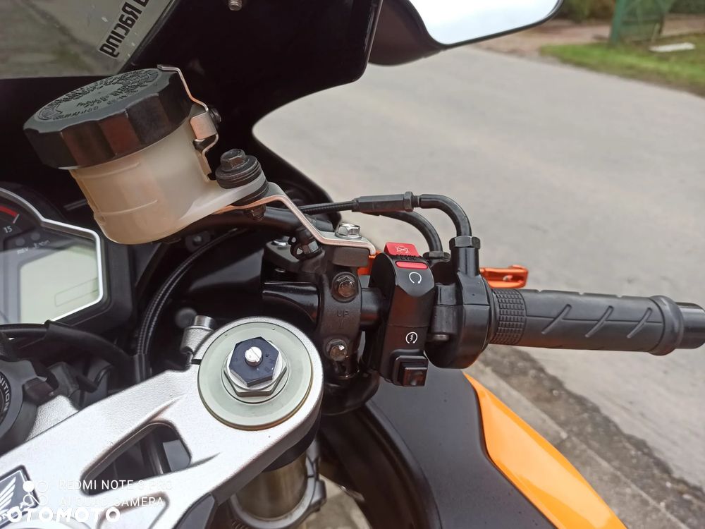 Honda CBR - 23