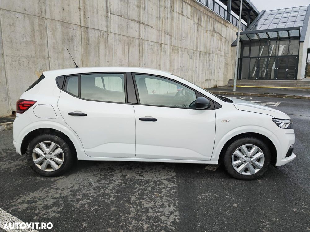 Dacia Sandero - 4