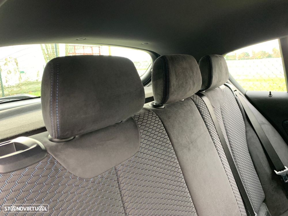 BMW 120 d Pack M Shadow Auto - 25